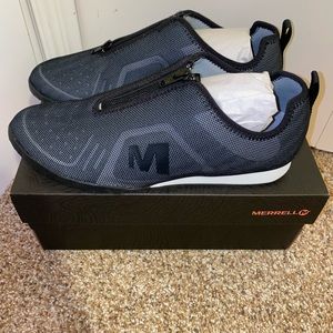 NWT Merrell Civet ZIP Black